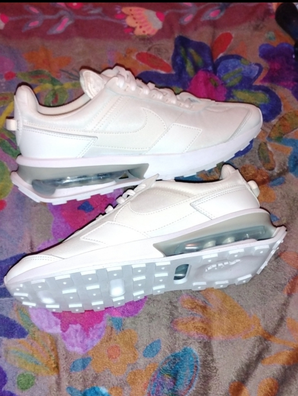 Nike Air Max Pre-Day Womens 8.5 White/Phantom/Summit White Brand New No Box